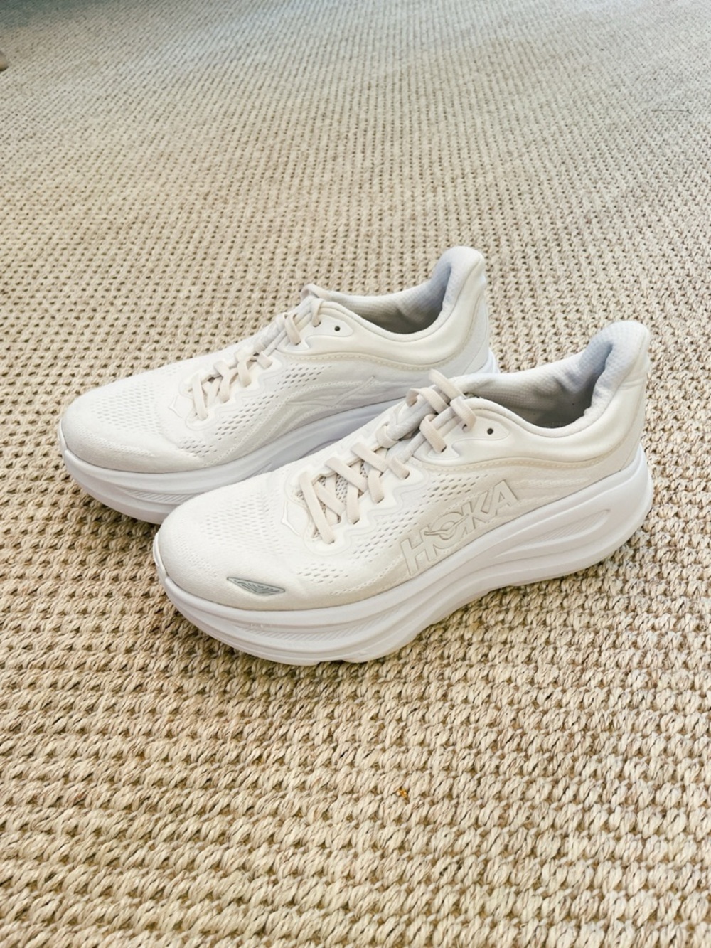 HOKA® Bondi 9 Sneakers in white / white - WORN ONCE - Womens size 9 - Picture 3 of 8